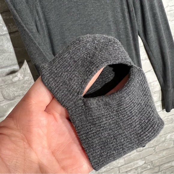 Athleta Women's Small Long Sleeve Tshirt Sweatshirt Dress Faux Wrap Bottom Gray - Picture 5 of 9